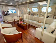 Nemo III Main Salon Lounge