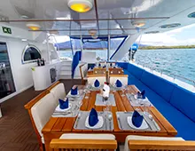 Nemo III Outdoor Dining Area