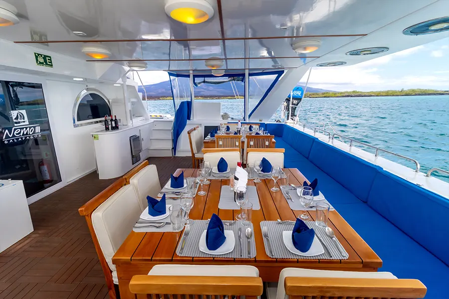 Nemo III Outdoor Dining Area